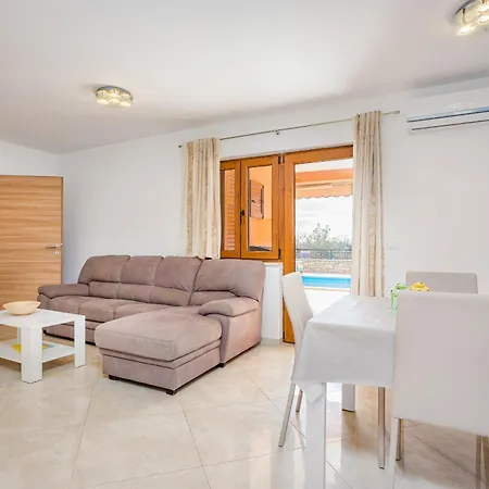 Villa Ana For 12 Persons With Private Saltwater Pool